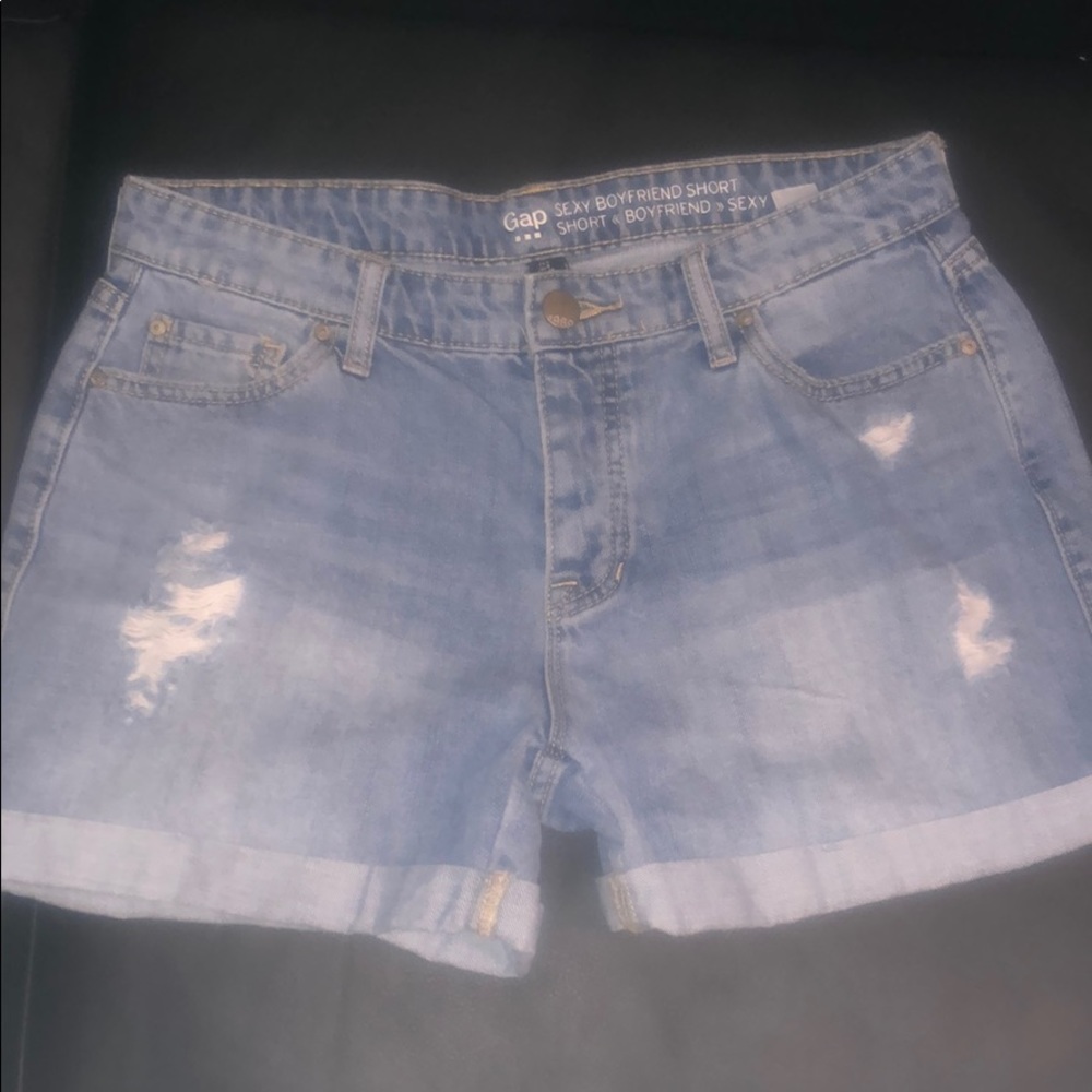 Gap shorts